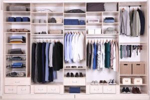 Cómo ordenar armarios: ideas y accesorios prácticos